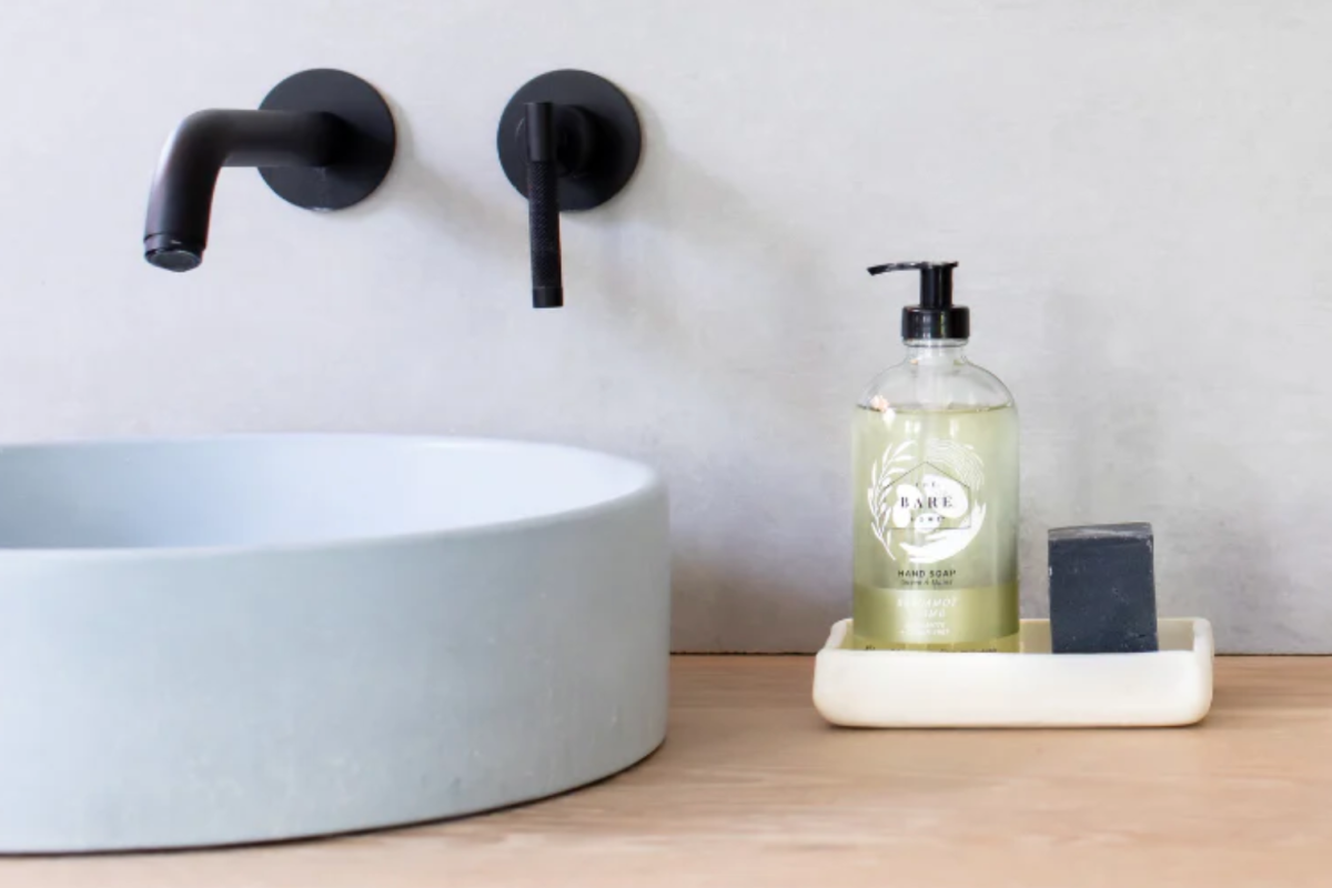 How to Deep Clean Your Bathroom Like a Pro