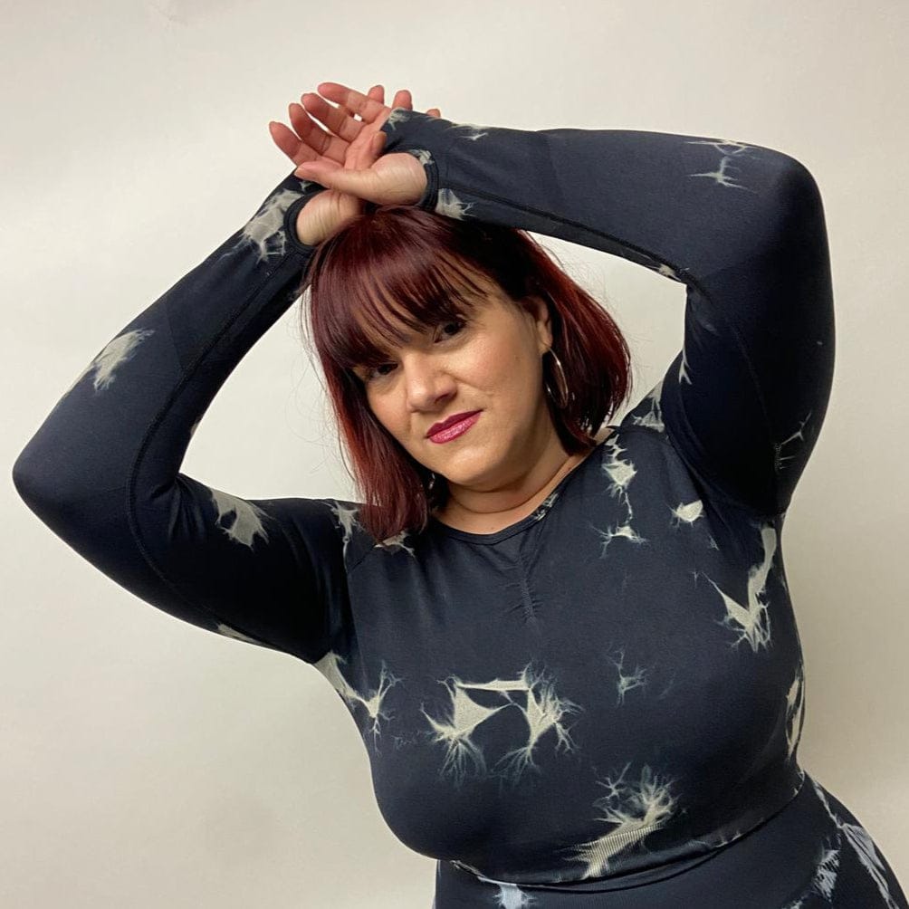 Run Free by Vee - Black Tie Dye Long-Sleeve Crop Top