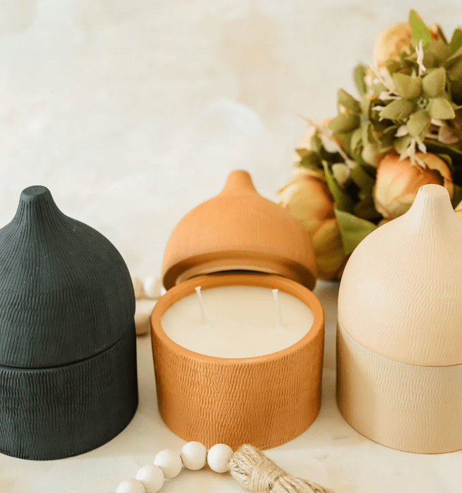 The Scented Market - Luxe Clay Collection CREAM Cranberry Clove 2-Wick Candle