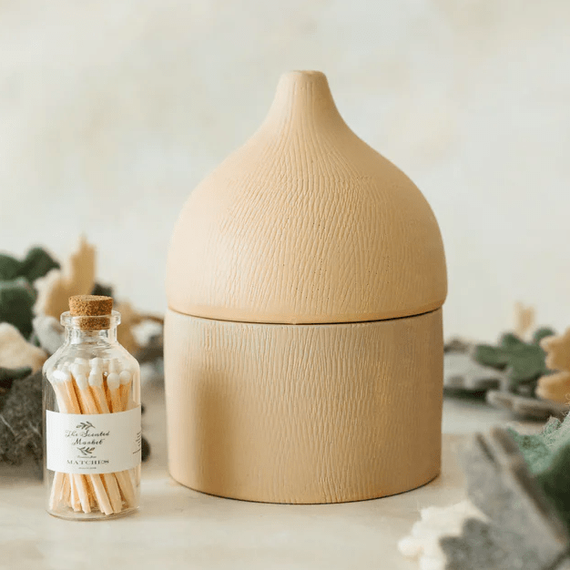The Scented Market - Luxe Clay Collection CREAM Cranberry Clove 2-Wick Candle