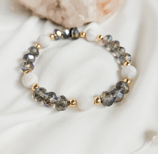 Rock Paper Pretty - Lace Agate/Glass Bracelet Antonia