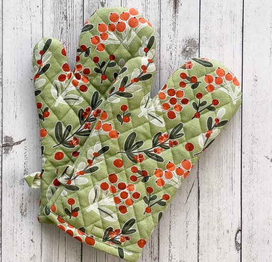 Mahogany BE MERRY Oven Mitts