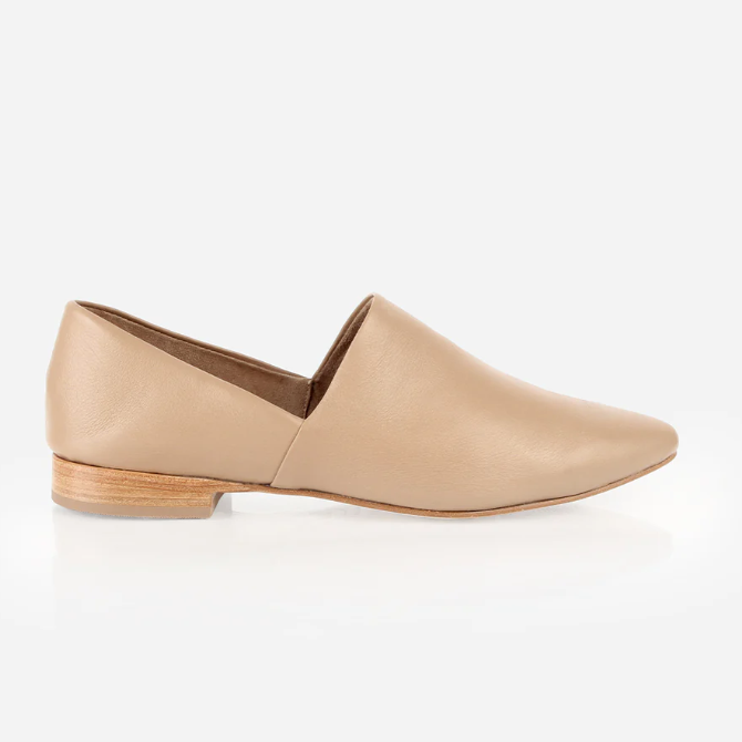 Poppy Barley - The GLOVE FIT Flat