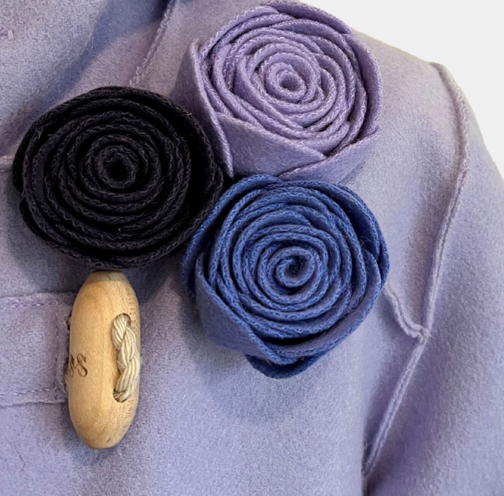 STE.MARG.SCOT - The Woollen Flower Brooch RANUNCULUS