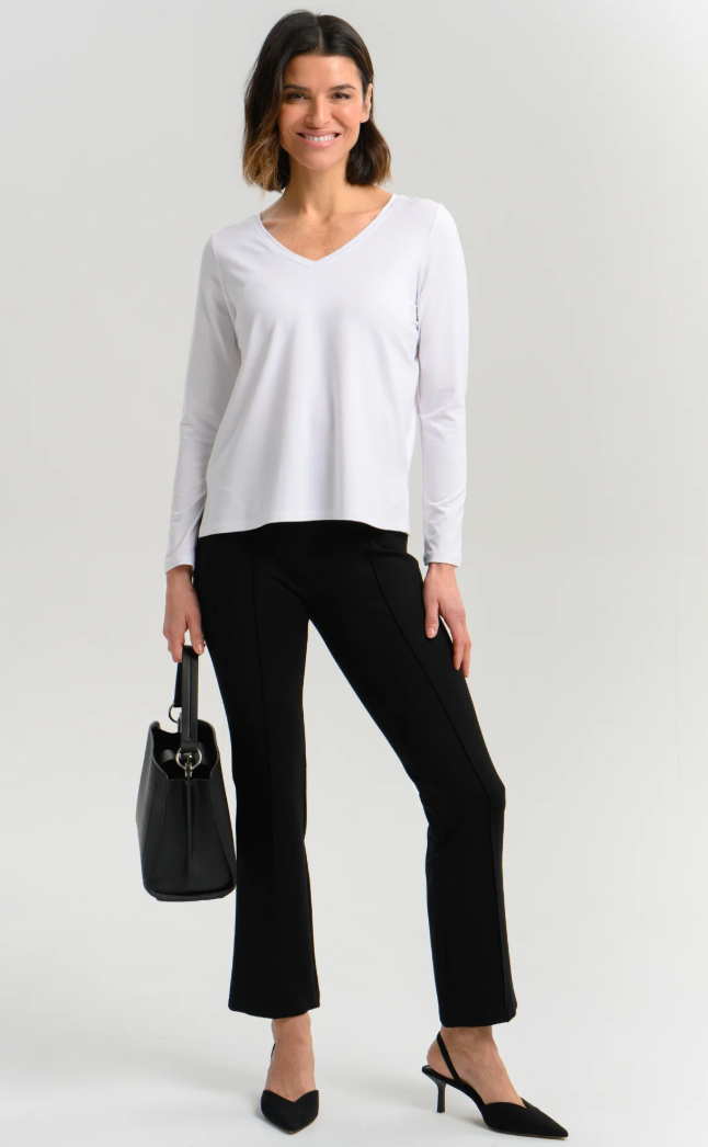 Helene Clarkson Design ALBI Sustainable Long Sleeve V-Neck Tee