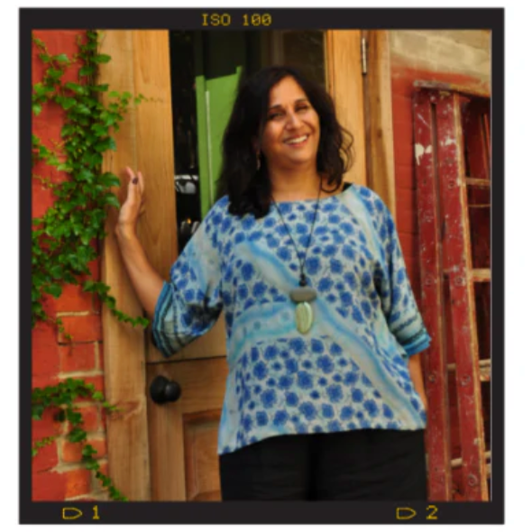 sariKNOTsari Avatar Pure Silk Side Slit Top