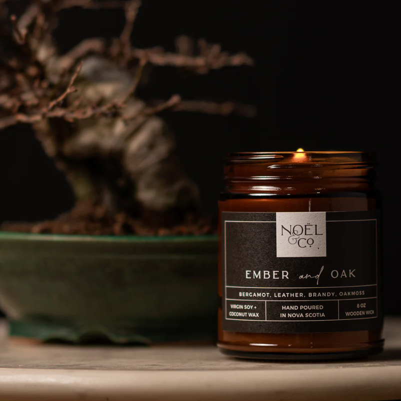 NOËL & CO Ember + Oak 8oz Candle