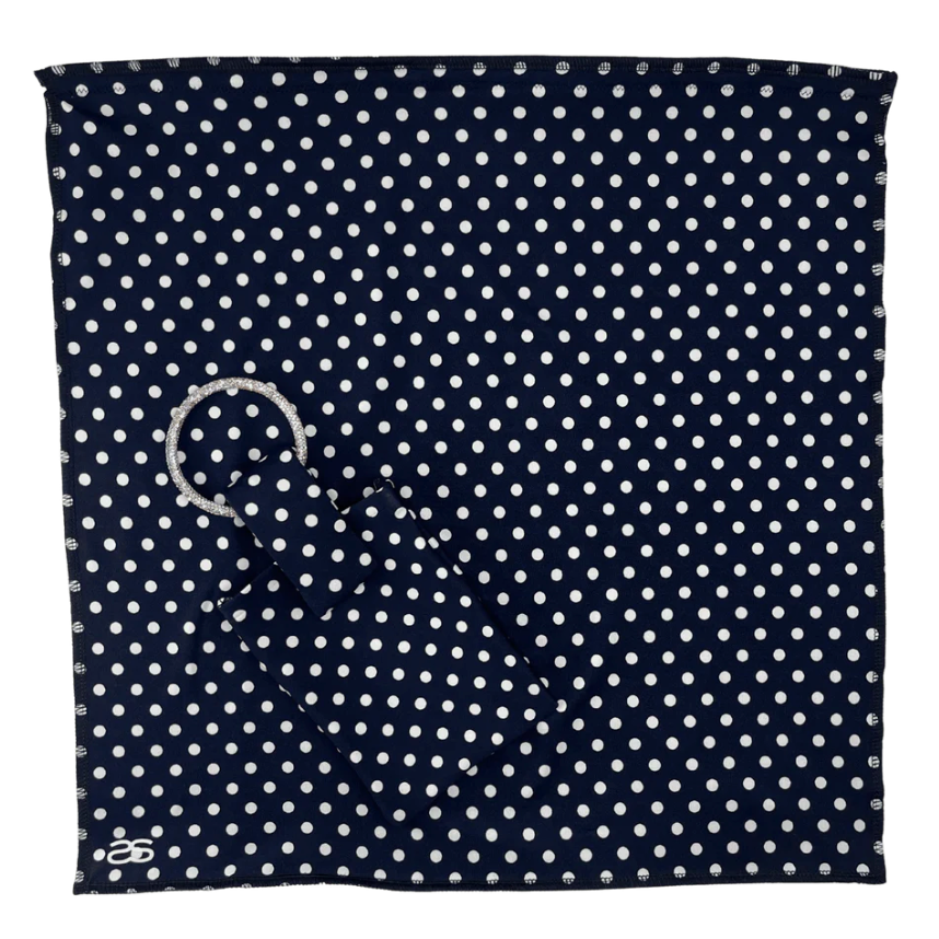 Polka dot scarf with ring - Screenshot June 12, 2025