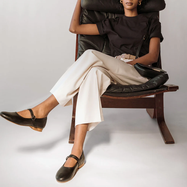 Woman in black shoes, Screenshot from 2025-07-09