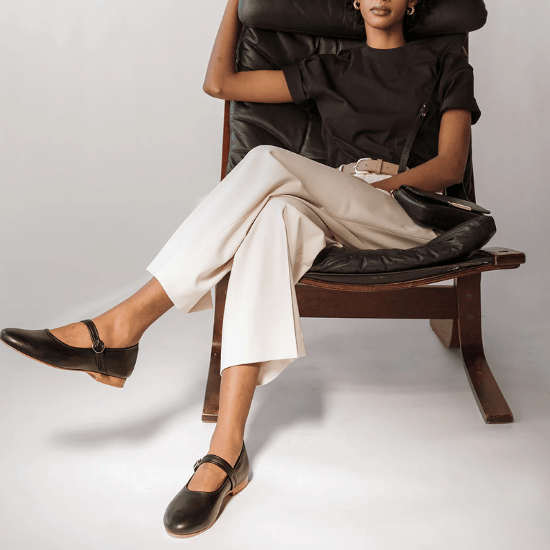 Woman in black shoes, Screenshot from 2025-07-09