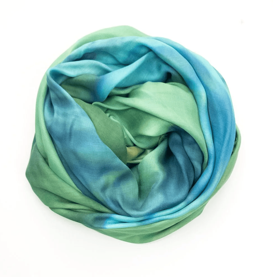 Screenshot of a blue and green scarf, August 11, 2025.