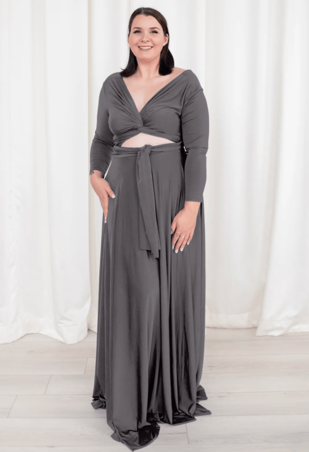 Woman in gray maxi dress, screenshot from September 4, 2025.
