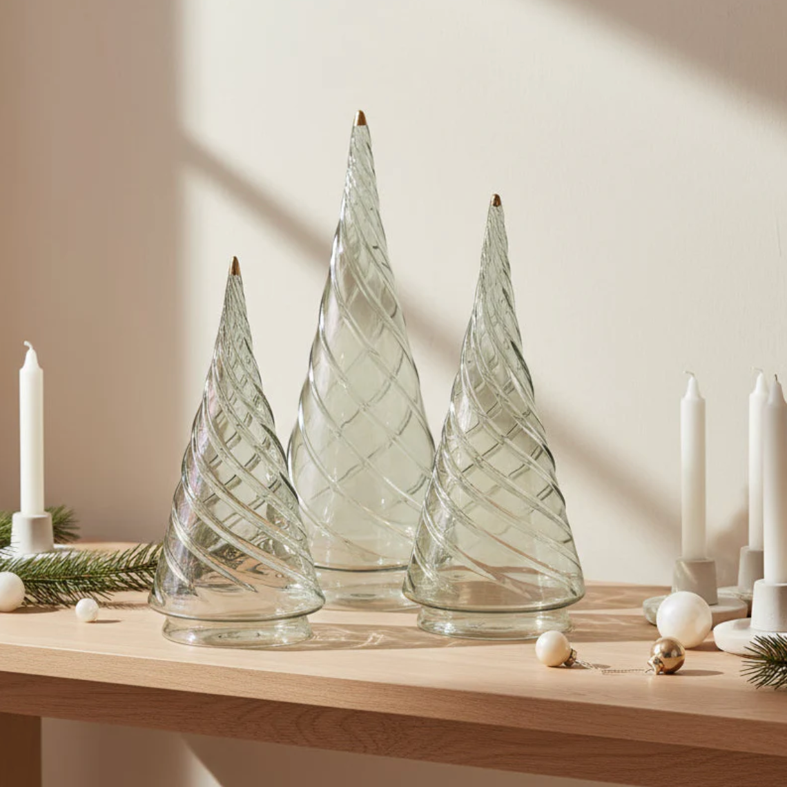 Dandarah - Blown Glass Tabletop Christmas Tree