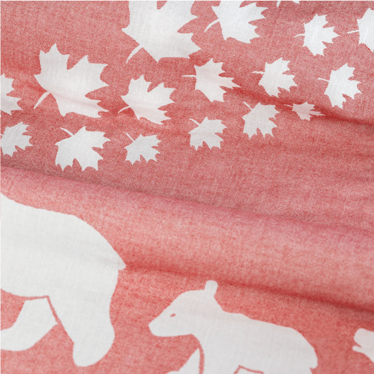 Pomp & Sass Turkish Body Towel - Red & White Canadian Bears