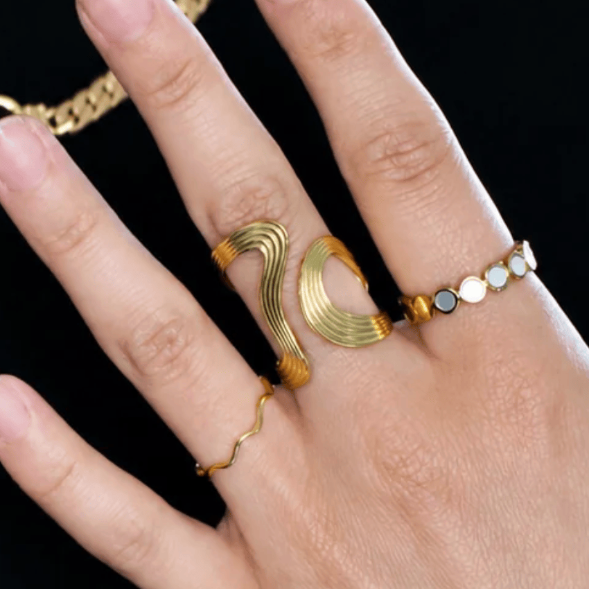 Sunbalm Jewelry - SWERVE Adjustable Ring