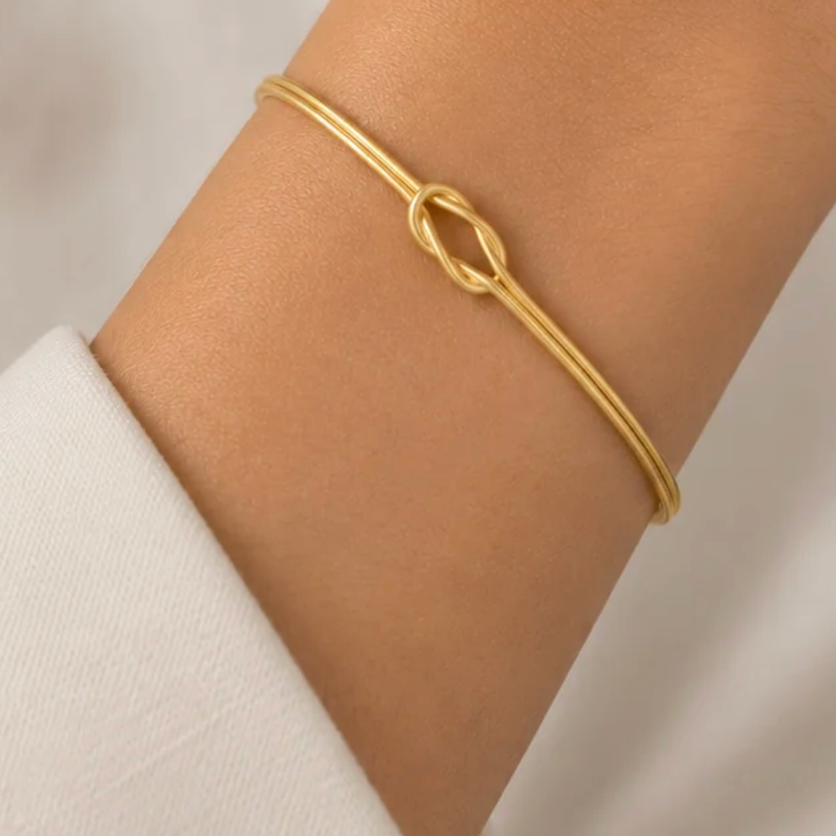 Sunbalm Jewelry - INFINITY KNOT Bracelet