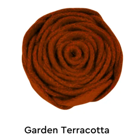 STE.MARG.SCOT - The Woollen Flower Brooch RANUNCULUS