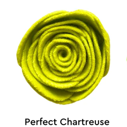 STE.MARG.SCOT - The Woollen Flower Brooch RANUNCULUS