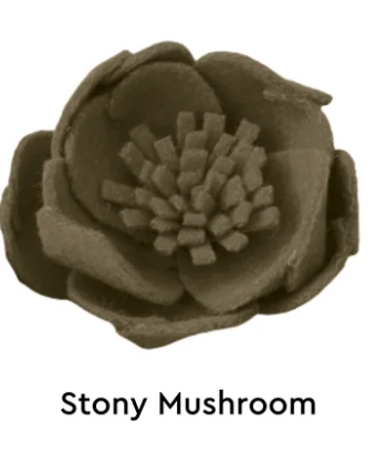 STE.MARG.SCOT - The Woollen Flower Brooch PEONY