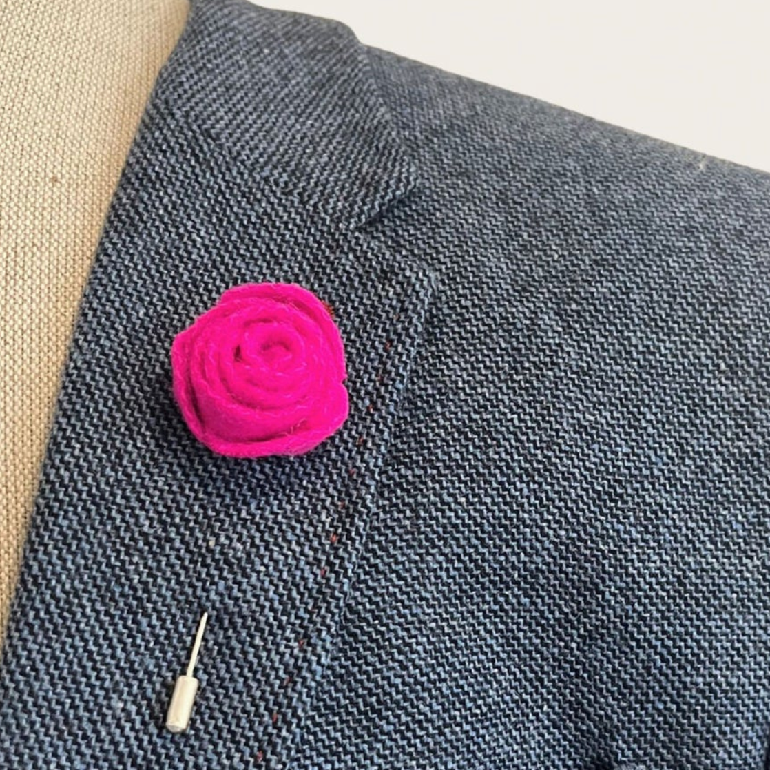 STE.MARG.SCOT - The Woollen Flower Brooch RANUNCULUS