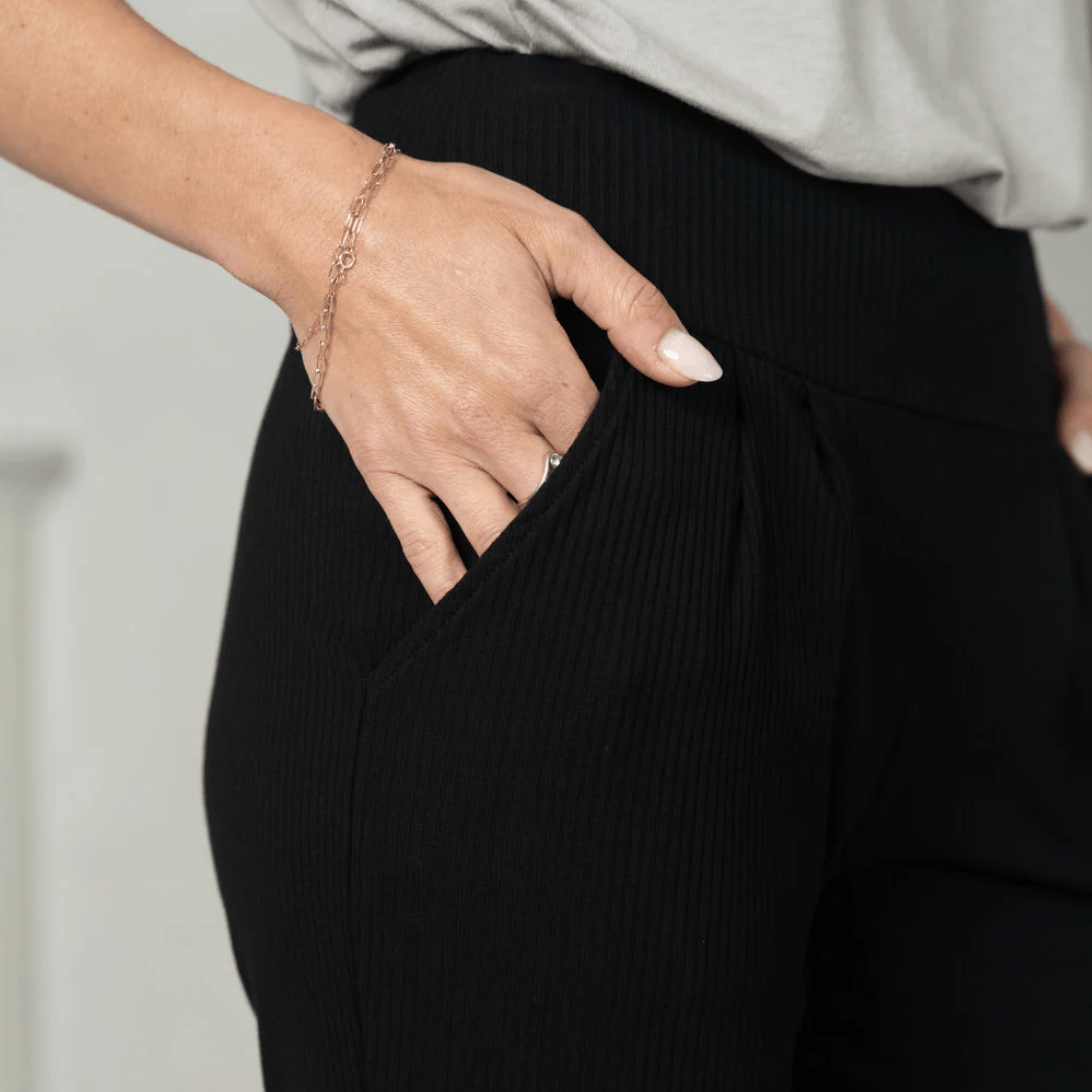 Encircled - The Dressy Sweatpant