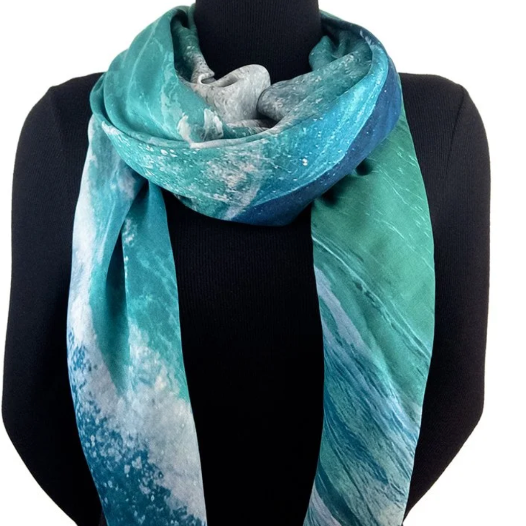 Ocean wave scarf, screenshot from Aug 11, 2025.