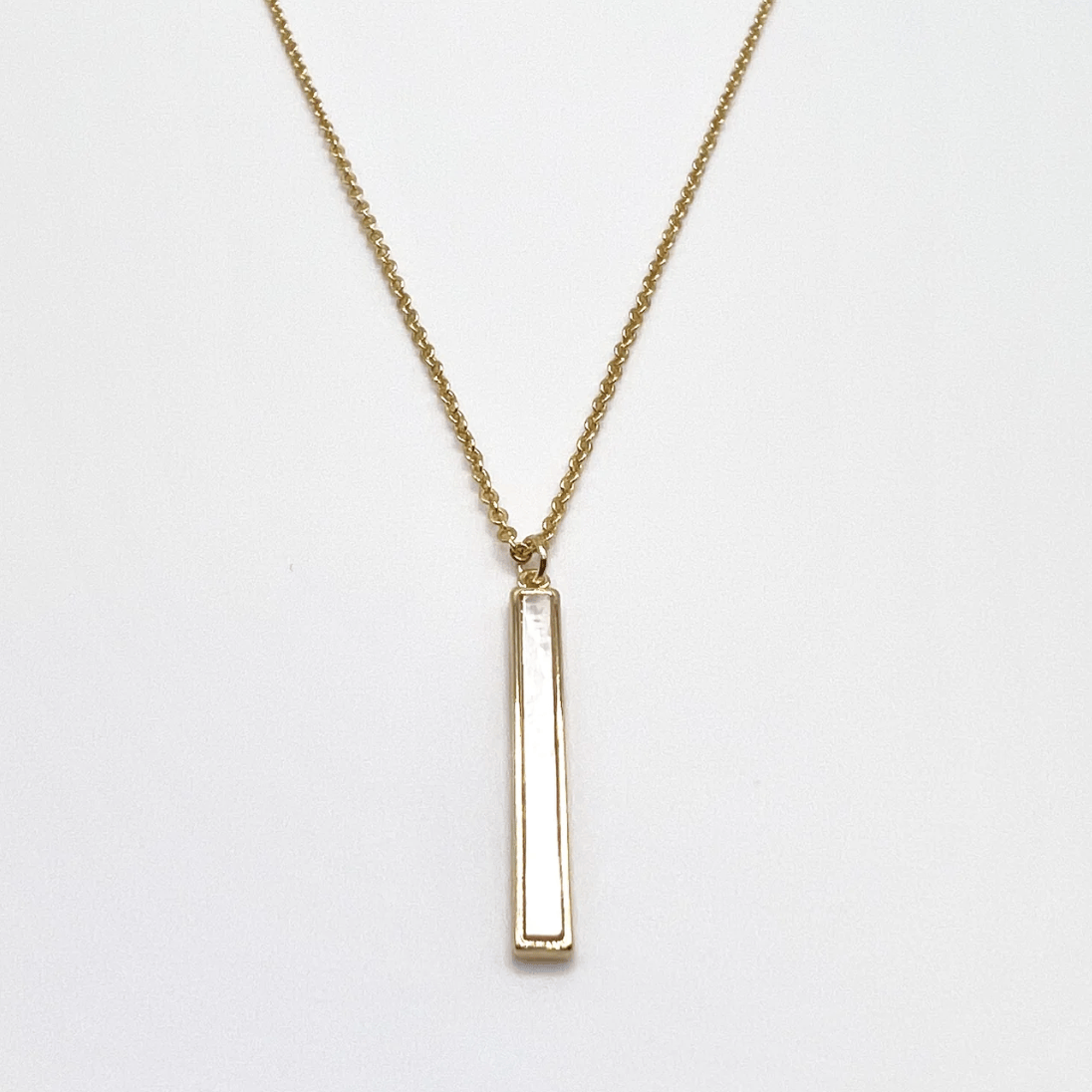 Gold bar pendant necklace, screenshot from August 22, 2025.