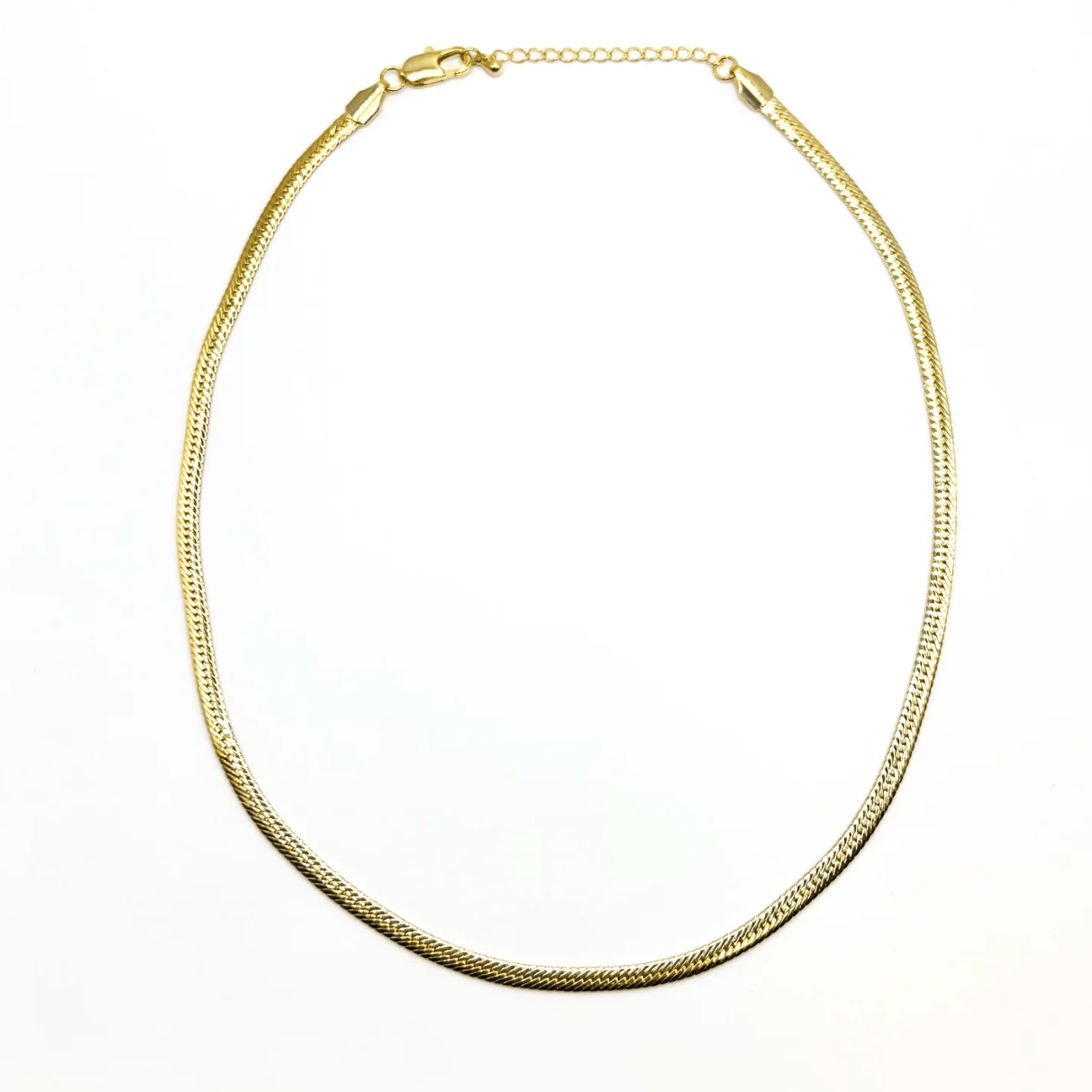 Gold chain necklace, screenshot August 22, 2025