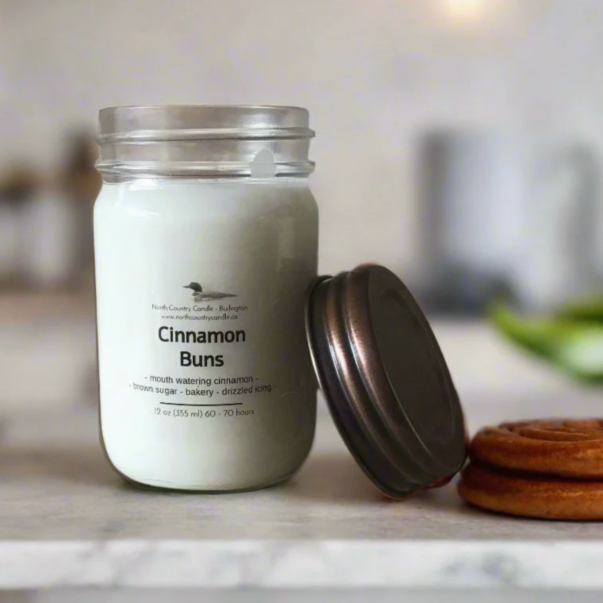 North Country Candle - CINNAMON BUNS Soy Wax Candle with Copper Lid