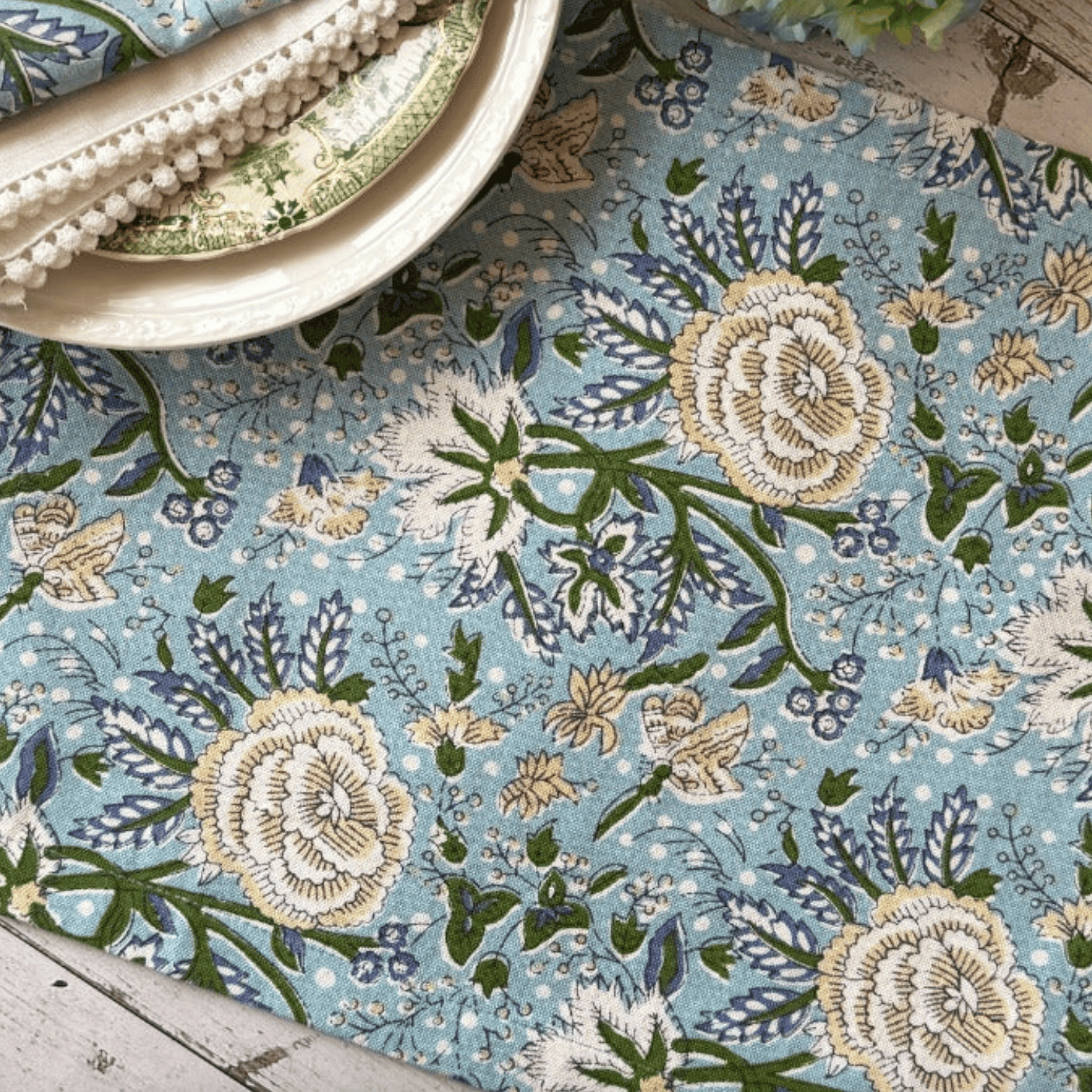 Mahogany SOPHIE AQUA Tableware Collection
