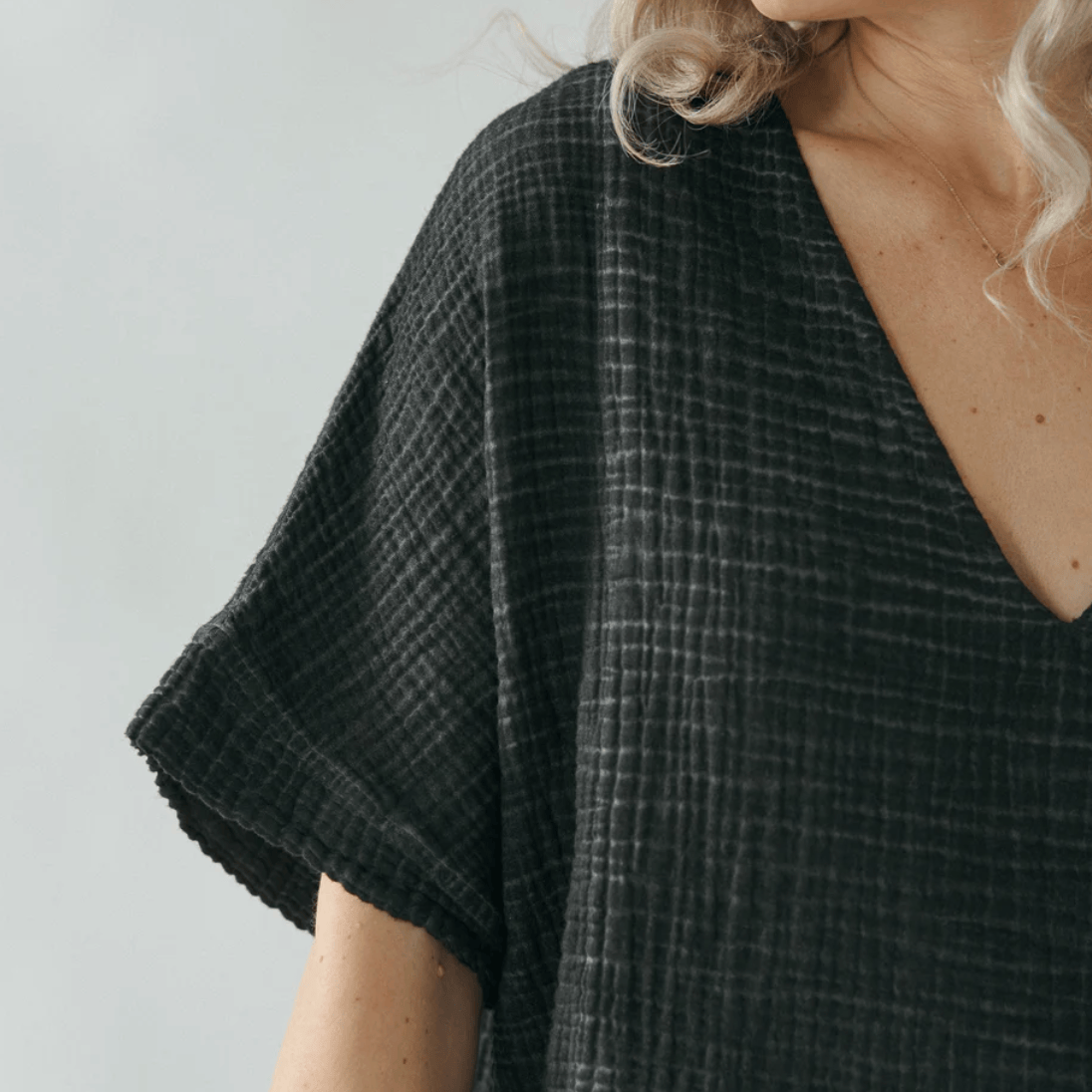 Pokoloko - Turkish Cotton Crinkle V-Neck Top