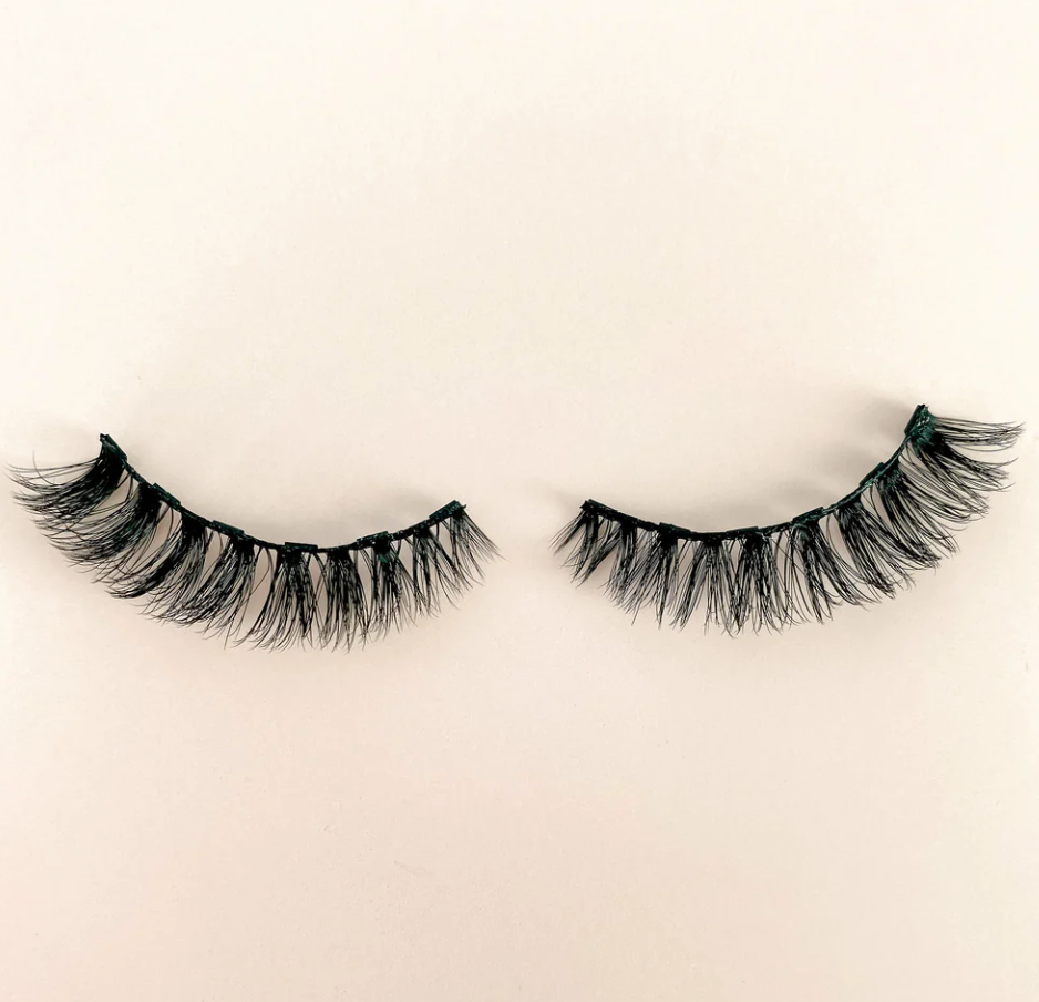 QMBeautique CALIFORNIA CURLS Magnetic Eyelashes