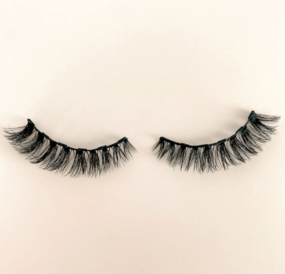 QMBeautique CALIFORNIA CURLS Magnetic Eyelashes