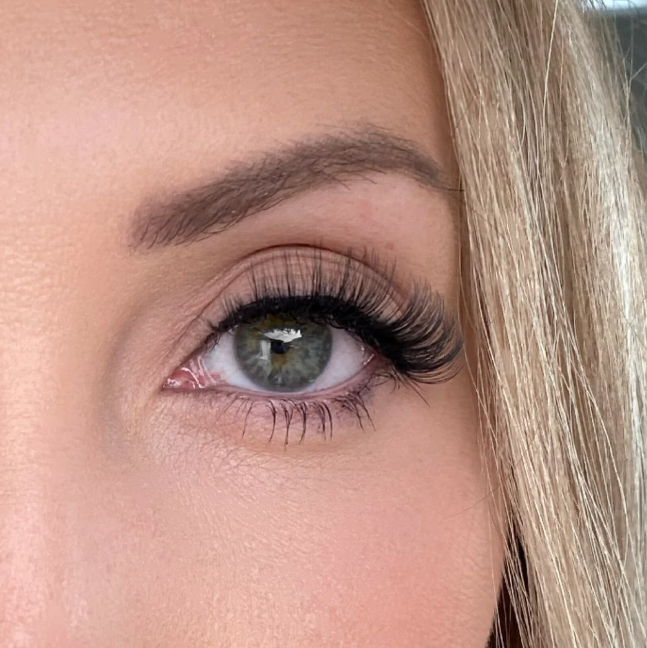 QMBeautique CALIFORNIA CURLS Magnetic Eyelashes