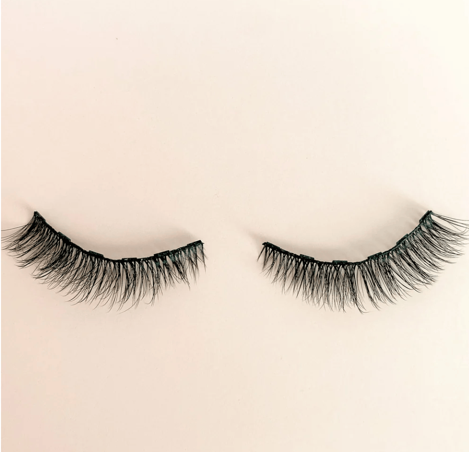 QMBeautique HEY CURL HEY Magnetic Lashes