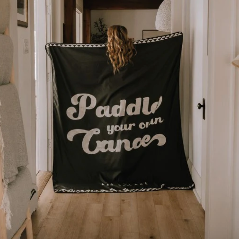 Canoe & Lake Quick-Dry Throw (Black/Southwest)