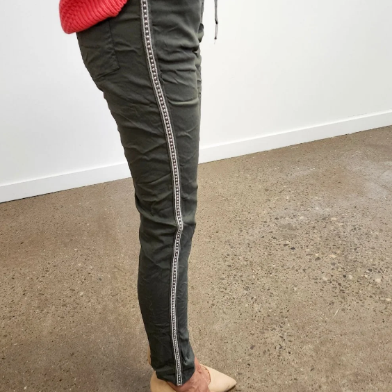 BAZ Apparel - Magic Stretch Joggers with Studs