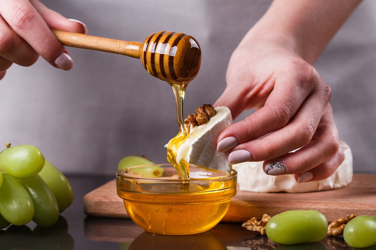 4 Superfood Benefits of Honey
