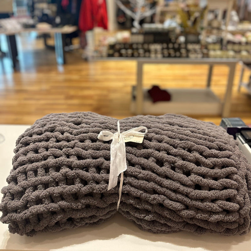 Soft & Snuggly Co. LARGE Hand-Woven Chunky Blanket