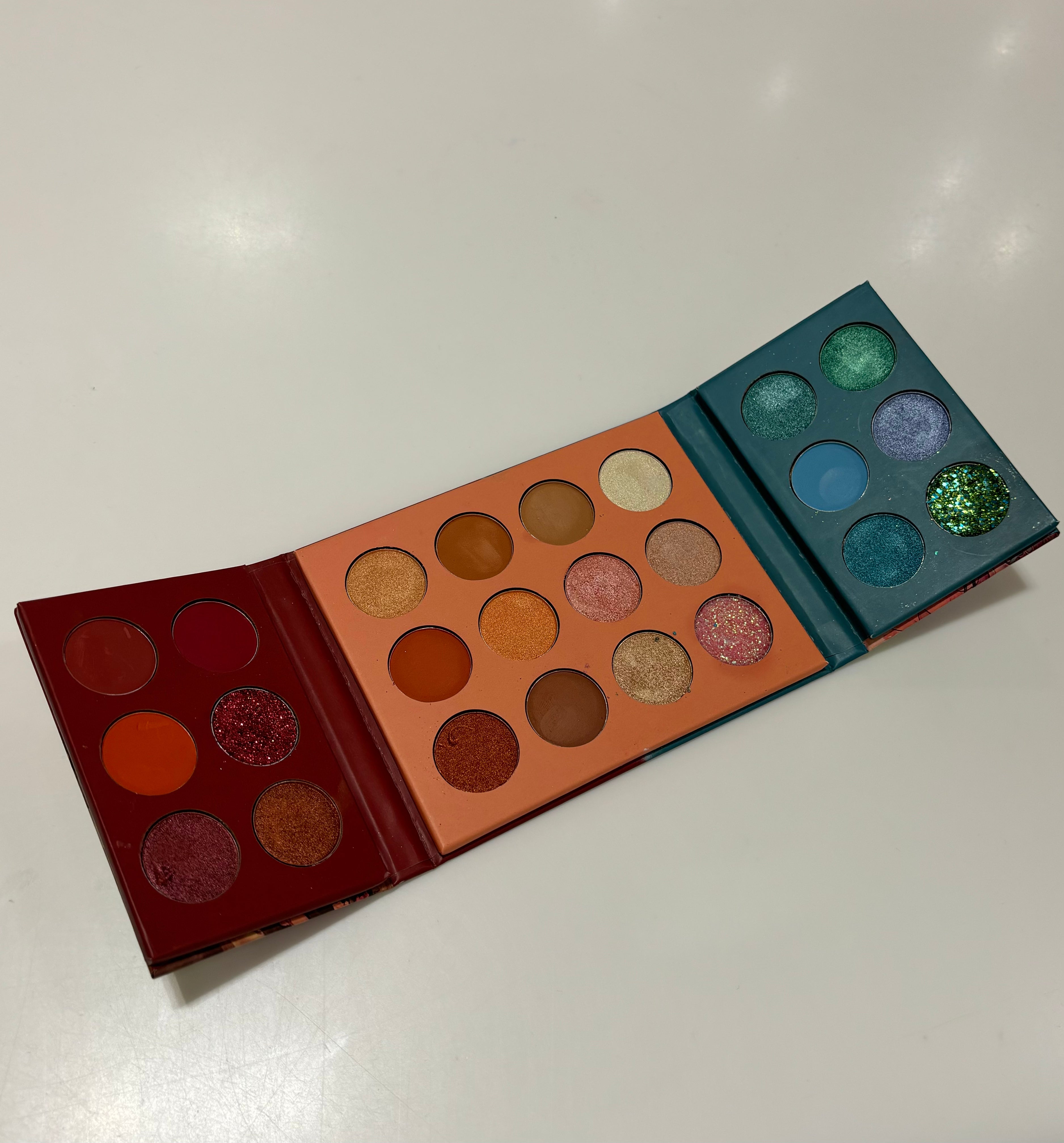 Queen Nandi Beauty DOUBLE QUEEN Eyeshadow Palette