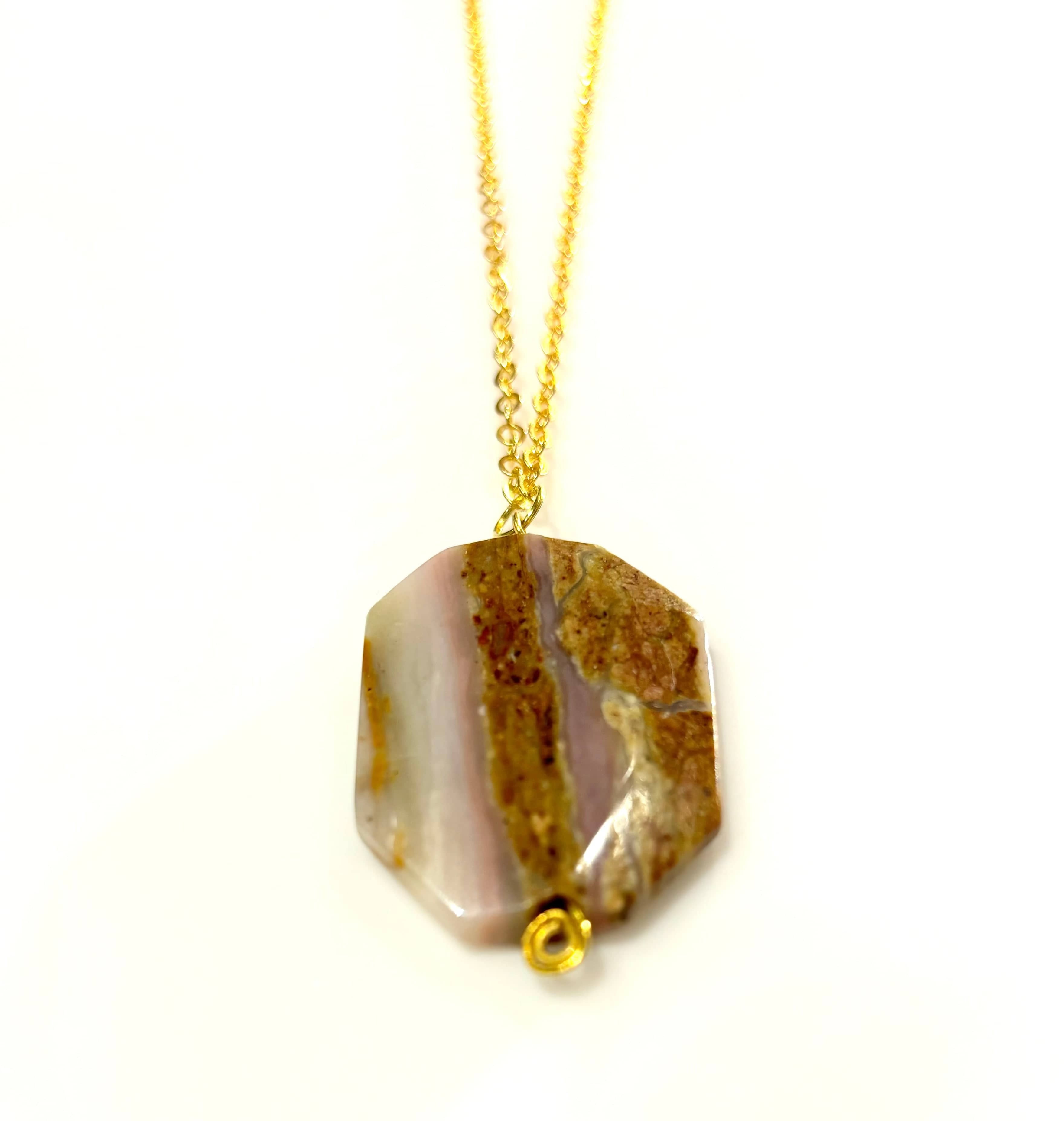 Mayuri's Beads Pendant Necklace