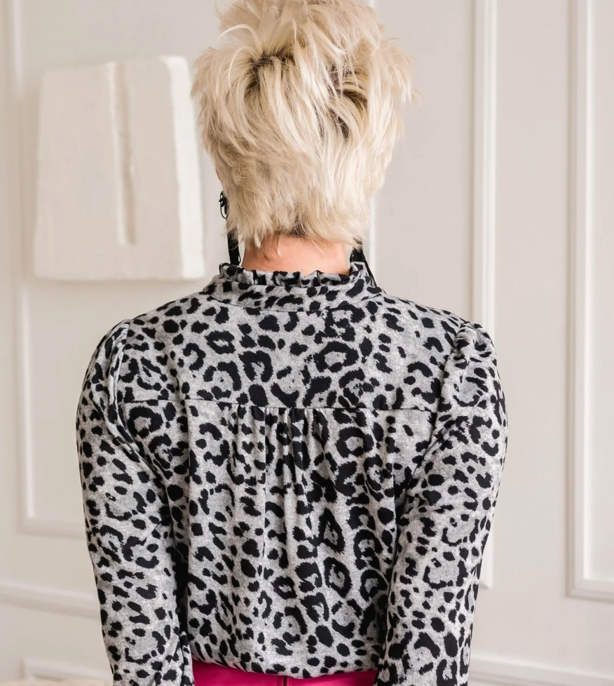 DOTTY Leopard Sweater Blouse