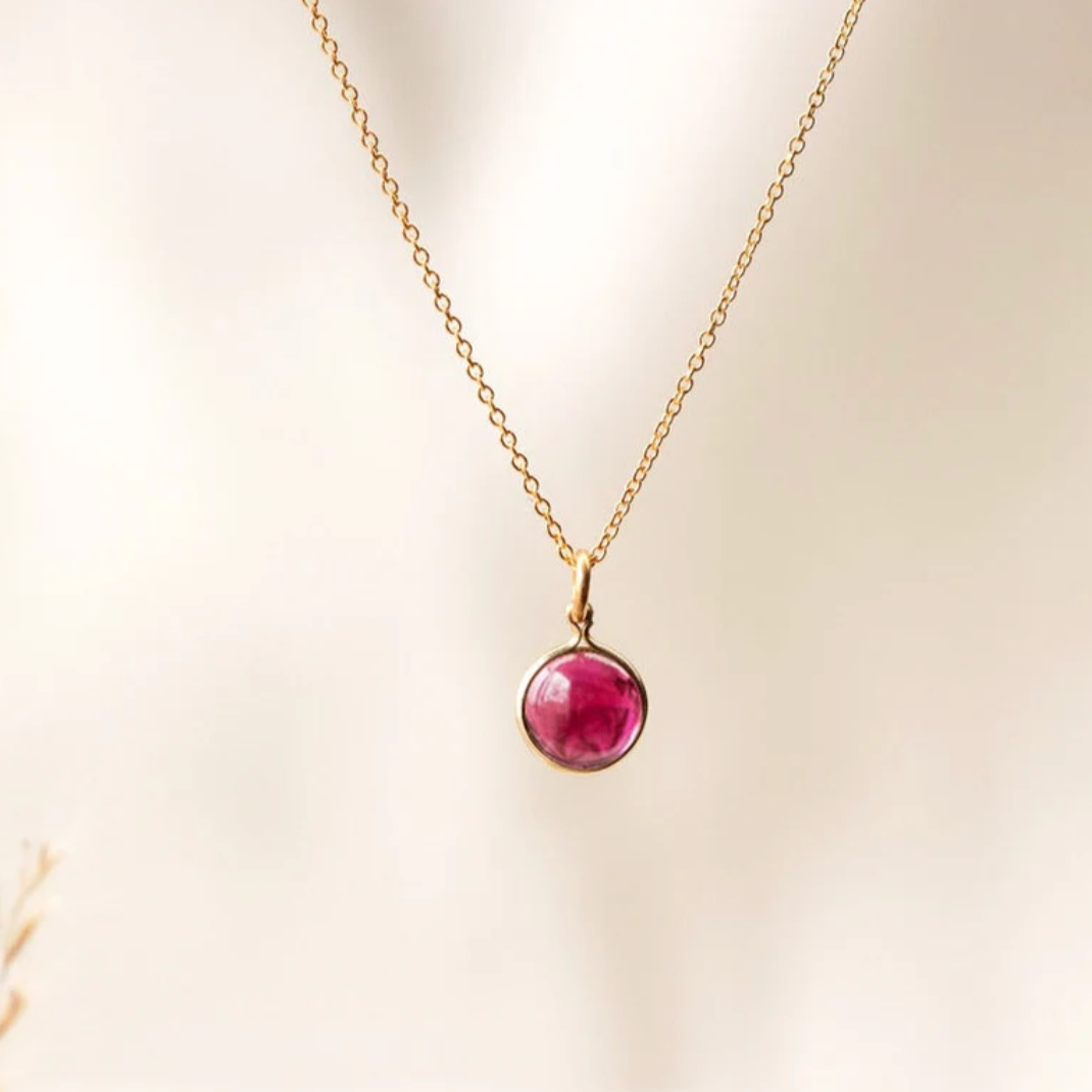 Shiny Soul Creations - Birthstone Necklace GARNET (January)