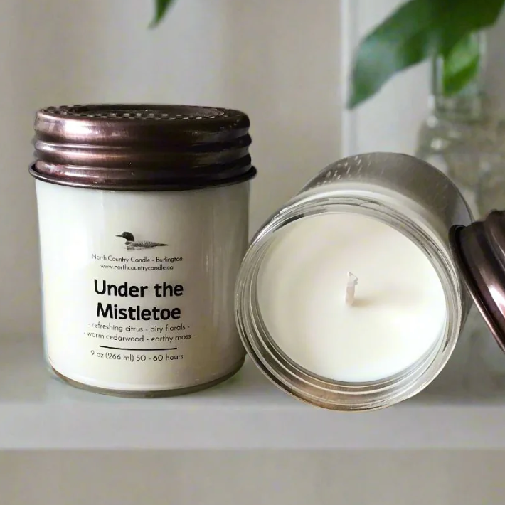 North Country Candle - UNDER THE MISTLETOE Candle with Copper Lid