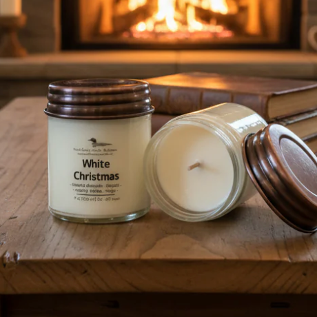 North Country Candle - 9oz WHITE CHRISTMAS Candle with Copper Lid