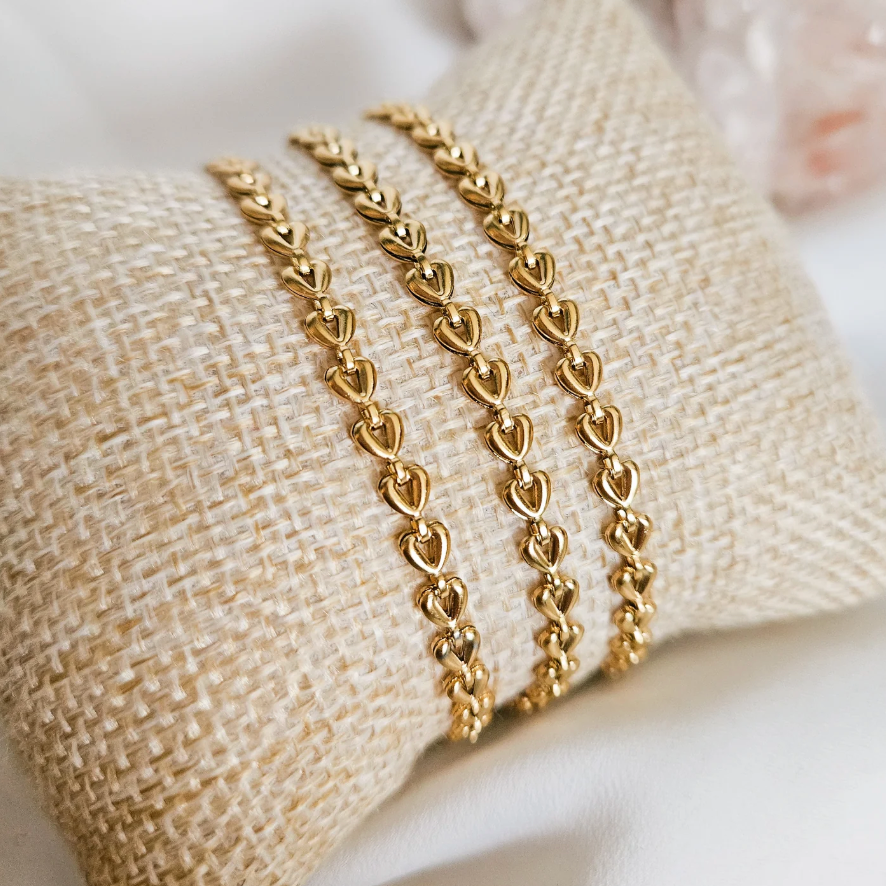 Rock Paper Pretty - Linked Hearts Bracelet