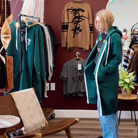 Canoe & Lake Dockside Long Zip Hoodie Emerald Green