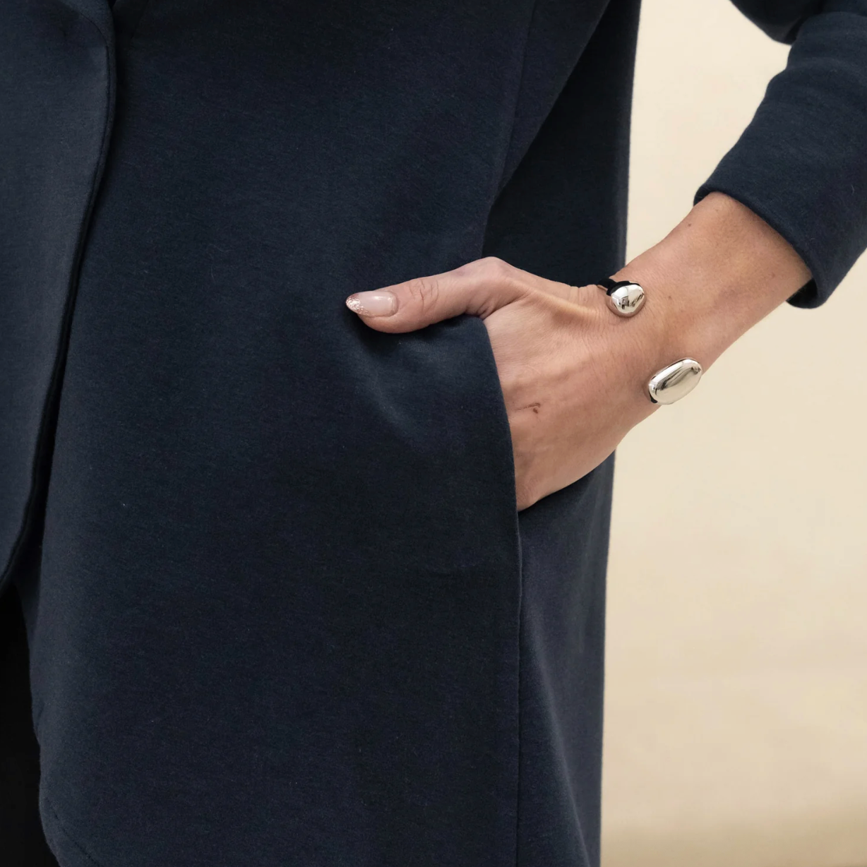 Encircled - The Navy Unblazer 2.0