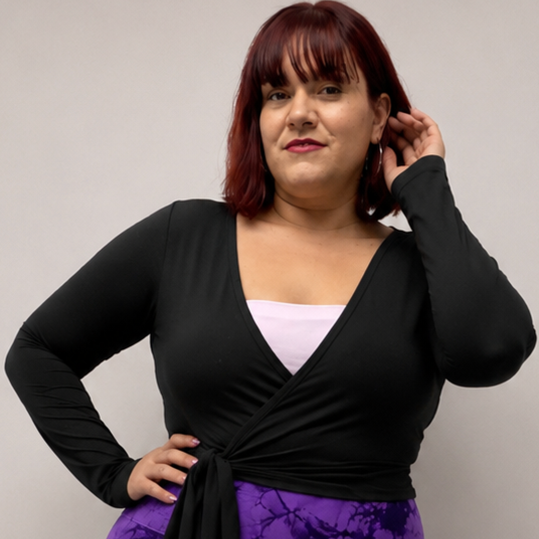 Run Free by Vee - Wrap Front-Tie Top