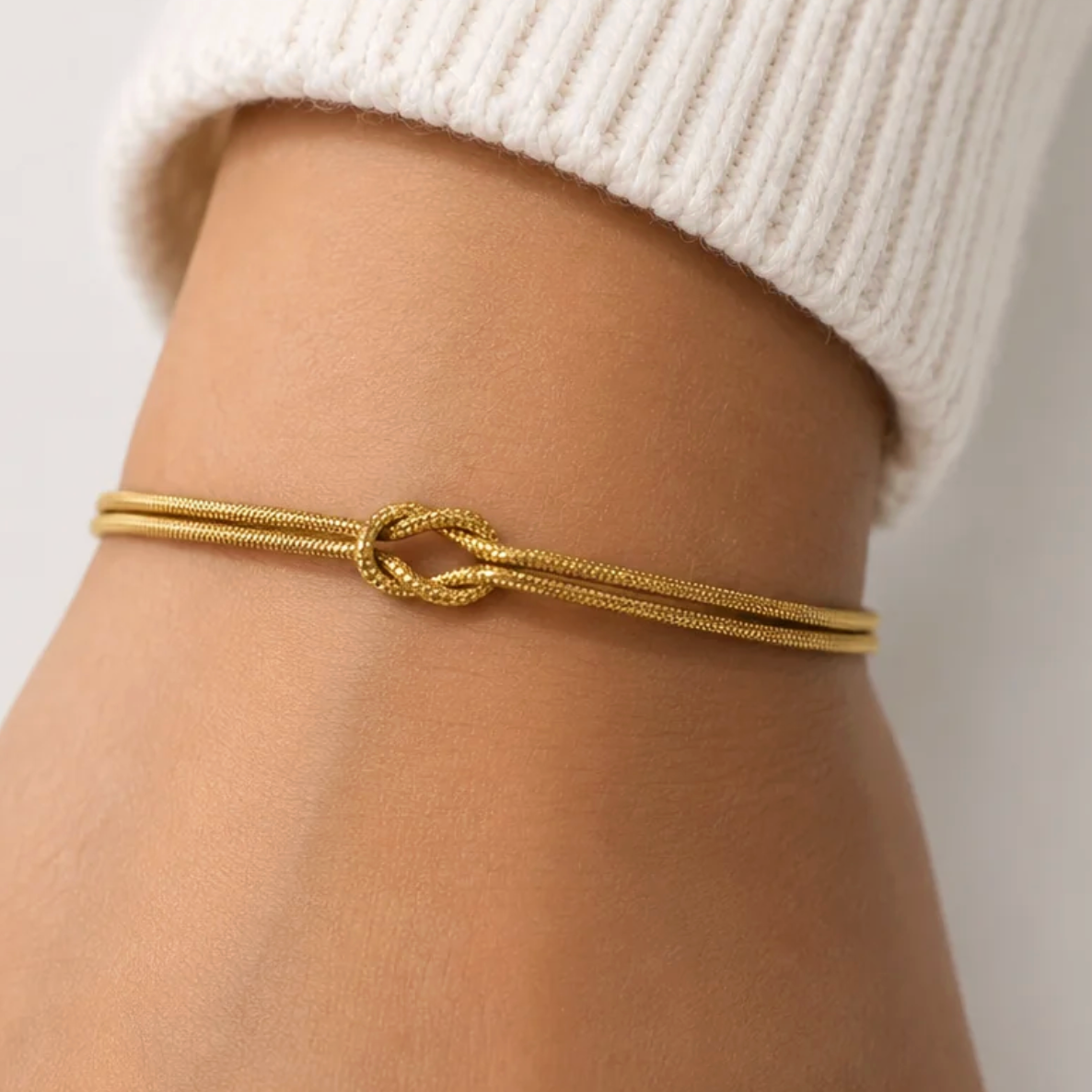 Sunbalm Jewelry - INFINITY KNOT Bracelet